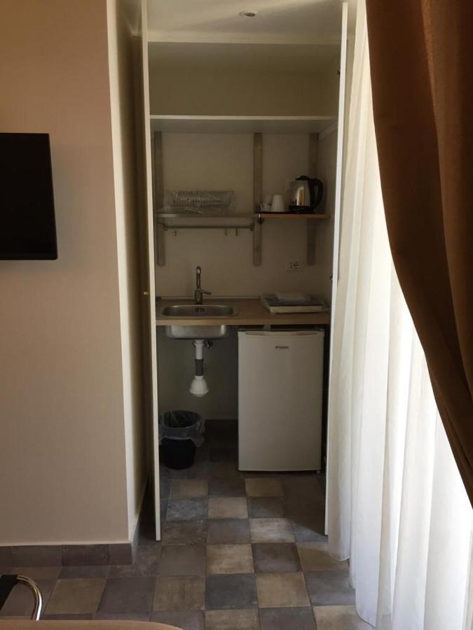 Dimora Conte Di Ruvo Bed & Breakfast Наполи Екстериор снимка
