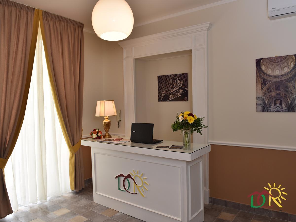 Dimora Conte Di Ruvo Bed & Breakfast Наполи Екстериор снимка